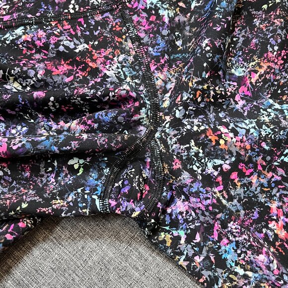 Lululemon Base Pace High Rise Tight Leggings - Women's Size 6 - Blossom Multi - Picture 9 of 10